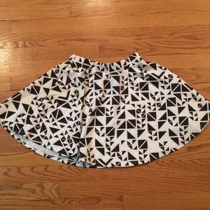 Black & White Skater Skirt 🖤